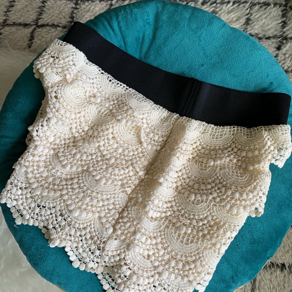 Elan Lace Crochet Shorts in Off White with Black - Picture 2 of 6